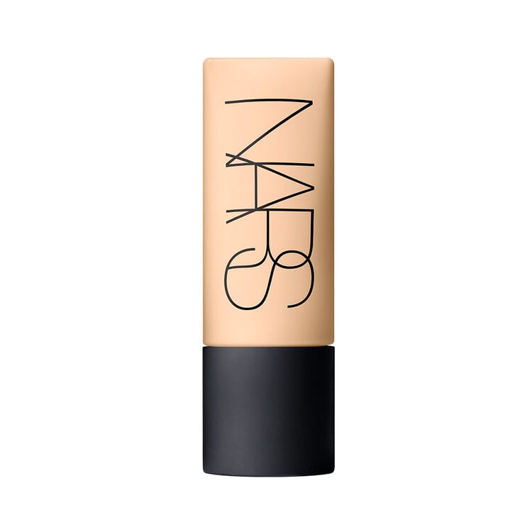 Soft Matte Complete Foundation, Vienna Display zoomed image number 1: Soft Matte Complete Foundation, Vienna
