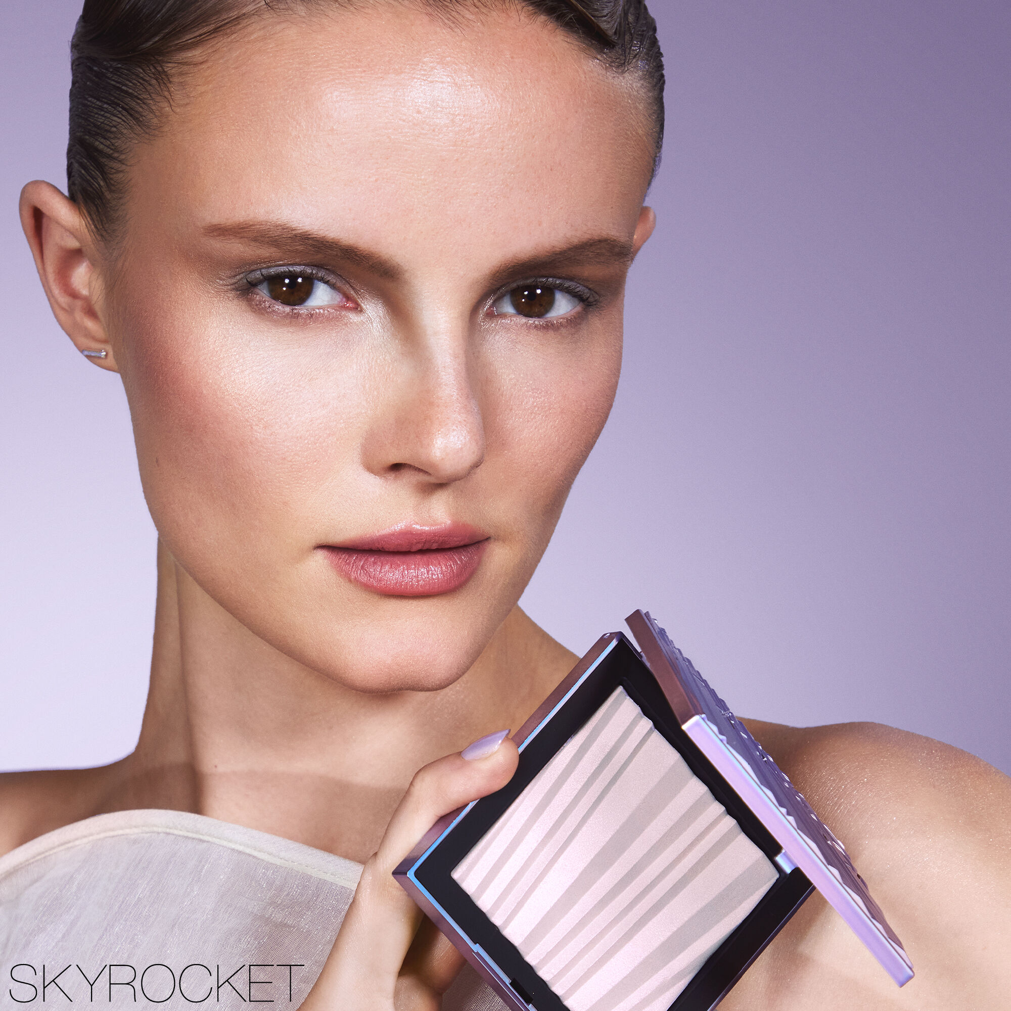 NARS Aura Illuminating Powder - Thumbnail 3