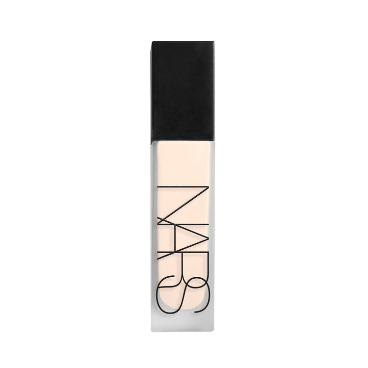 Display zoomed image number 1: Natural Matte Longwear Foundation, YangYang