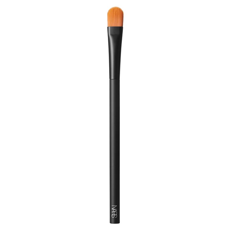 Display zoomed image number 1: #12 Cream Blending Brush, 