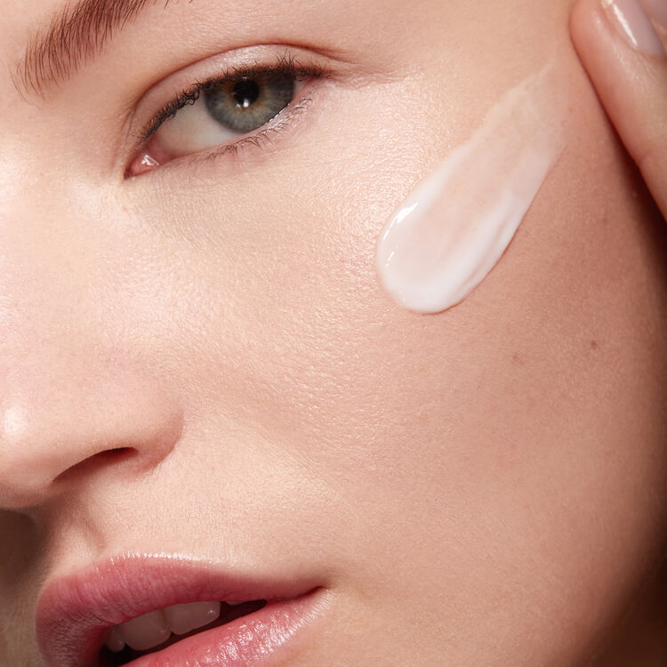 Light Reflecting GelCream Lightweight Moisturizer NARS Cosmetics