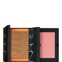 The Iconic Blush & Bronzer SetThe Iconic Blush & Bronzer Set,