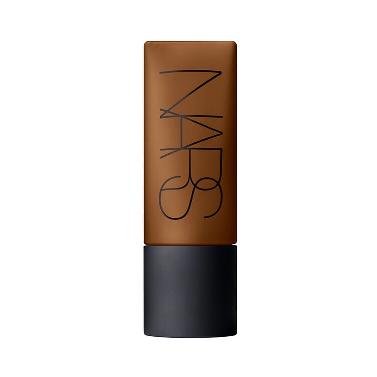 Soft Matte Complete Foundation, New Caledonia Display zoomed image number 1: Soft Matte Complete Foundation, New Caledonia