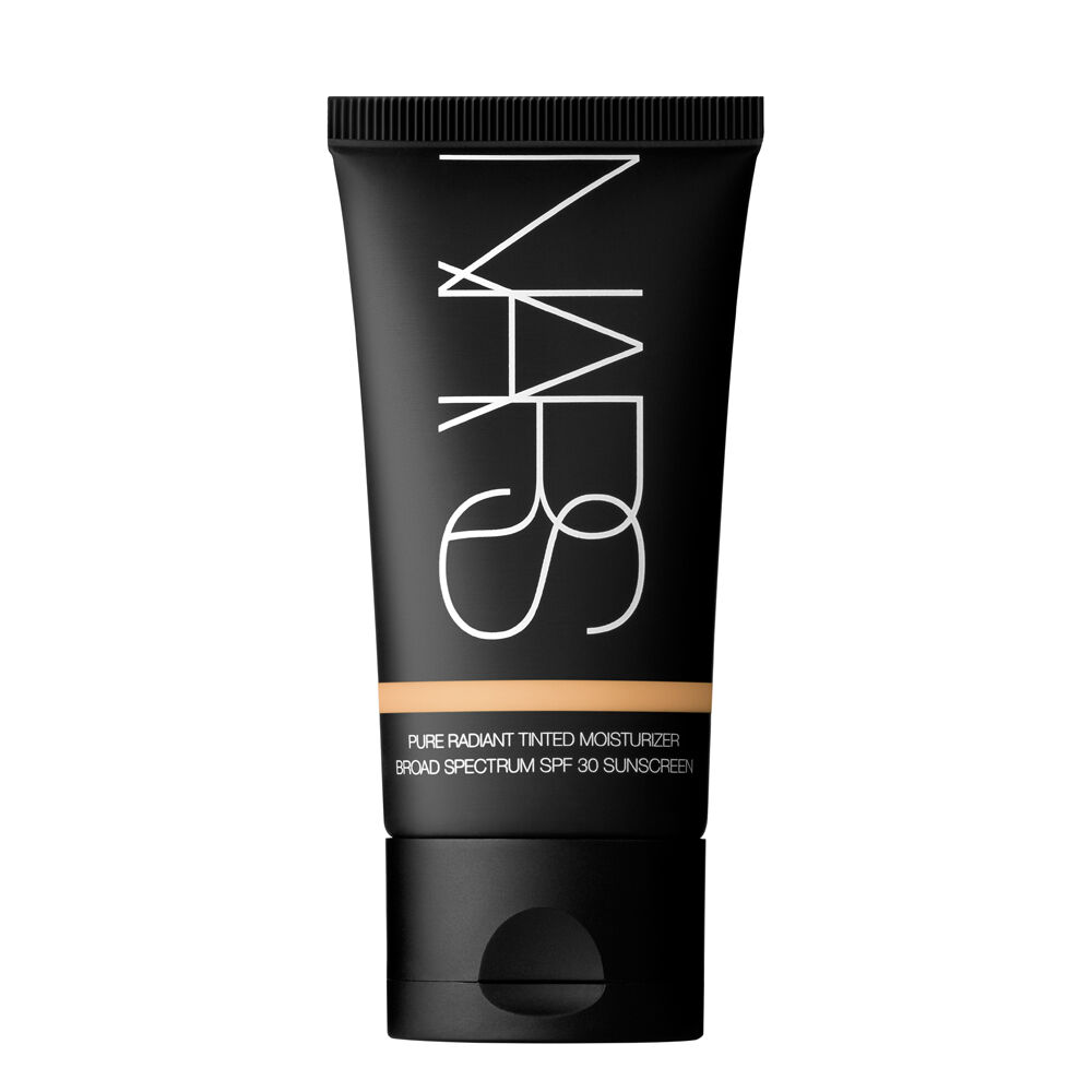 lightweight tinted moisturizer