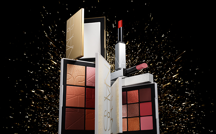 THE HOLIDAY COLLECTION