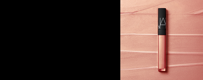 Lip Gloss : Coat lips in creamy, comfortable color and fully-loaded shine
