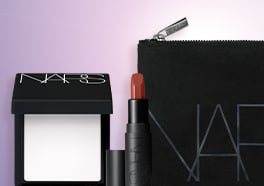 HOLIDAY GETAWAY FREE GIFTS WITH $90+.