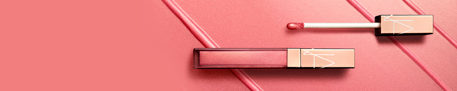 Lip Gloss : Coat lips in cushiony, comfortable color, and mirror-like
                shine.