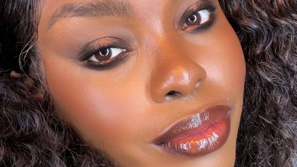 Woman with a smokey eye