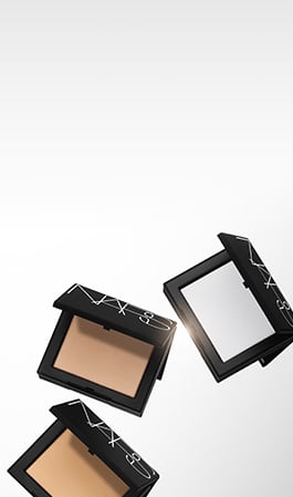 Rediscover your light with two NEW shades of Light Reflecting™ Setting Powder.