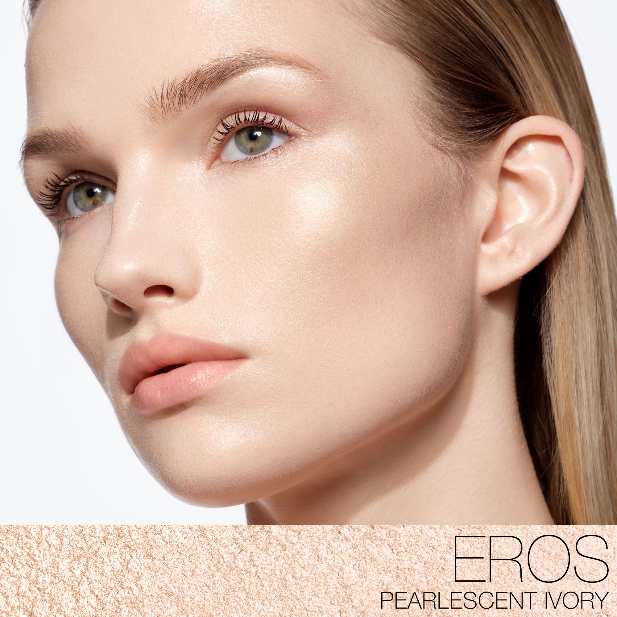 Light Reflecting™ Luminizing Powder | NARS